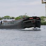 Gegenverkehr auf der holländischen Maas