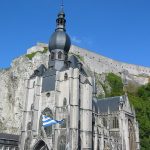 Kathedrale und Festung von Dinant (belgische Maas)