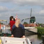 Warten vor der Meerkerkse Brug (Merwedekanal)