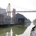 Kornverladestelle vor Chaumont (Canal de la Marne à la Saône)