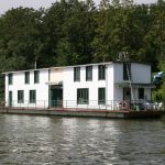 Hausboot auf der Seine nördlich Paris