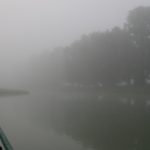 August-Morgennebel in Ancy-le-Franc (Canal de Bourgogne)