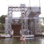 Hydraulisches Schiffshebewerk im Canal du Centre historique (Belgien)