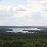 Sicht vom Aussichtsturm auf den Rauener «Bergen» auf den Scharmützelsee