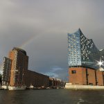 Regenbogen mit Elbphilharmonie