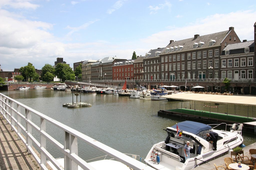 «t’Bassin», der alte Stadthafen von Maastricht