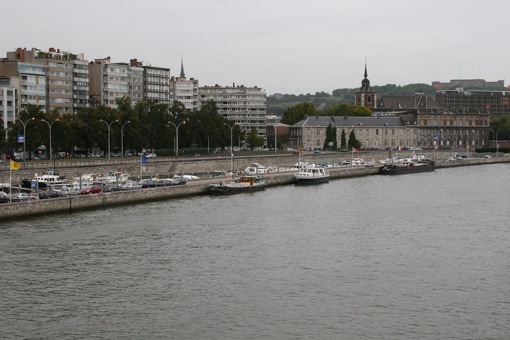 Am Aussenquai des Yachthafens von Lüttich