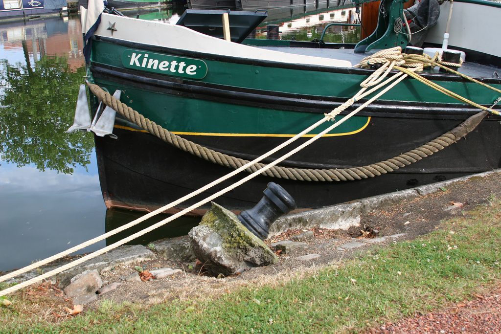 Im leicht verkommenen Hafen von Cambrai