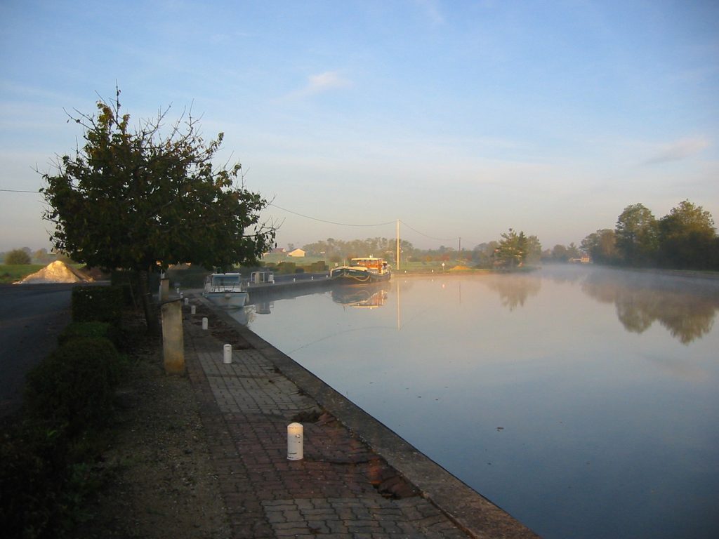 Morgenstimmung am Canal latéral à la Loire