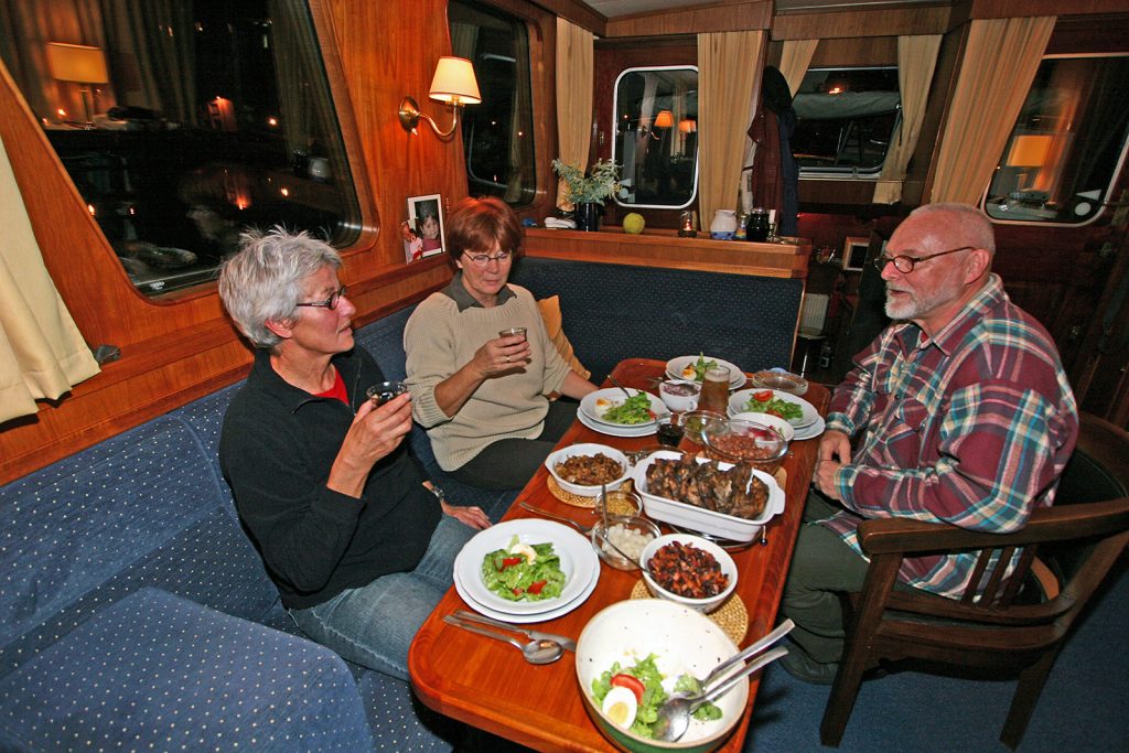 Zum Captain’s Dinner bei Ton und Dikkie