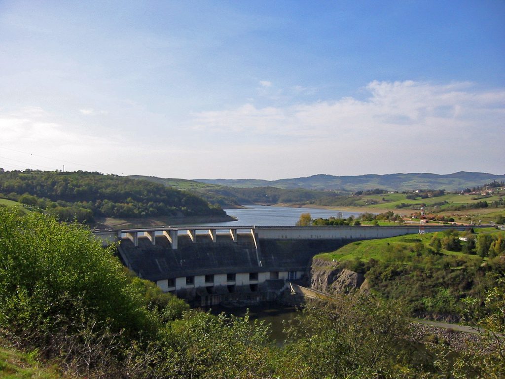 Das Hochwasserrückhaltebecken von Villerest