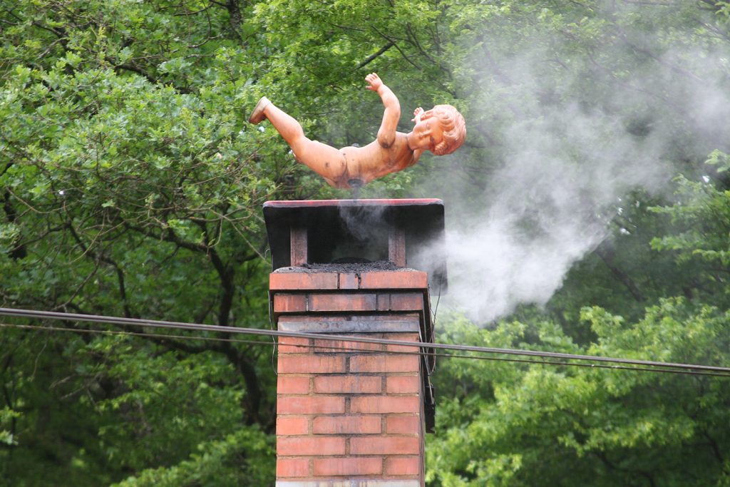 ...und das Kamin seines Häuschens