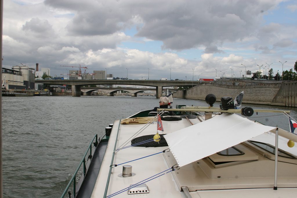 Einlaufen in Paris