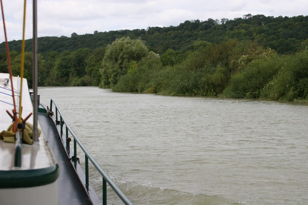 Die Marne führt viel Wasser