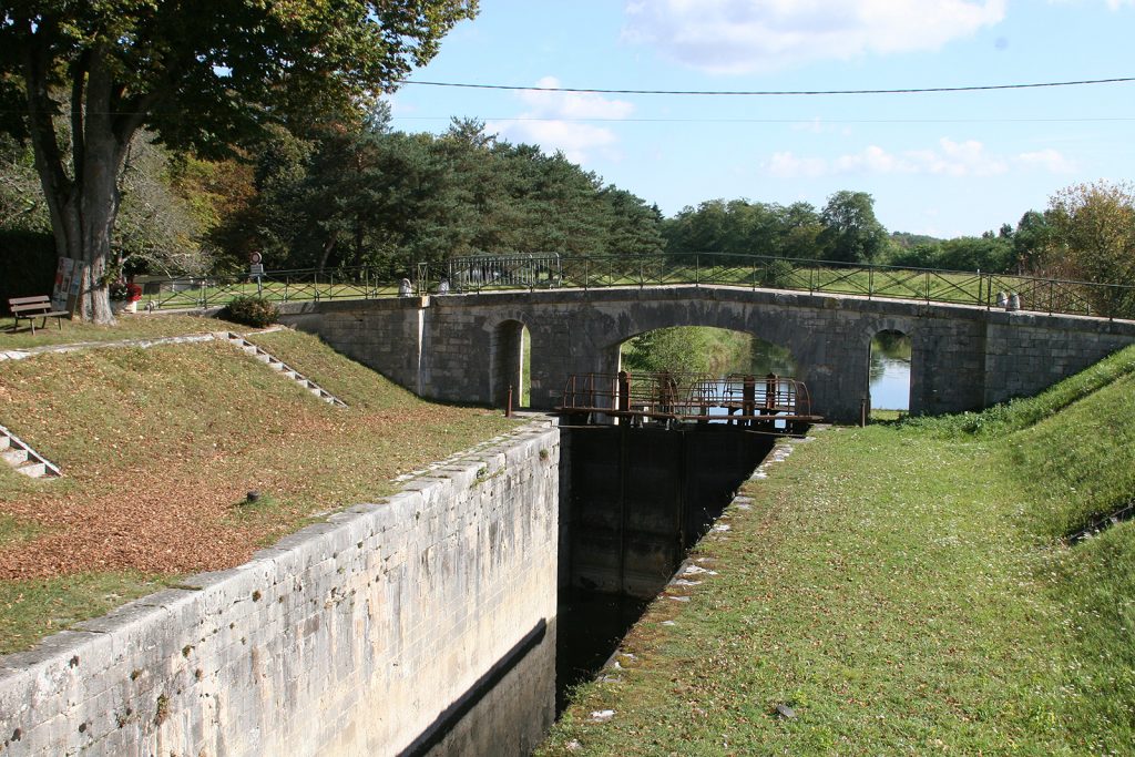 Alte Loireschleuse bei Châtillon-sur-Loire