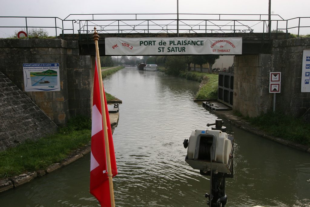 Rückwärts in die Hafeneinfahrt