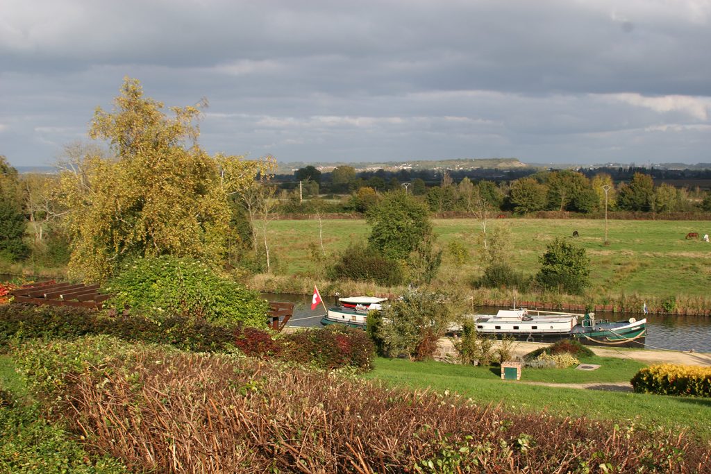 Liegeplatz irgendwo am Loire-Seitenkanal