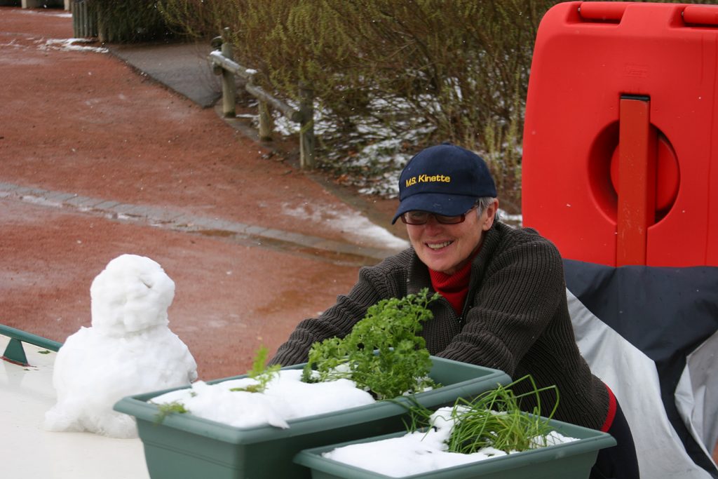 Charlottes Kräutergarten und der Bordschneemann