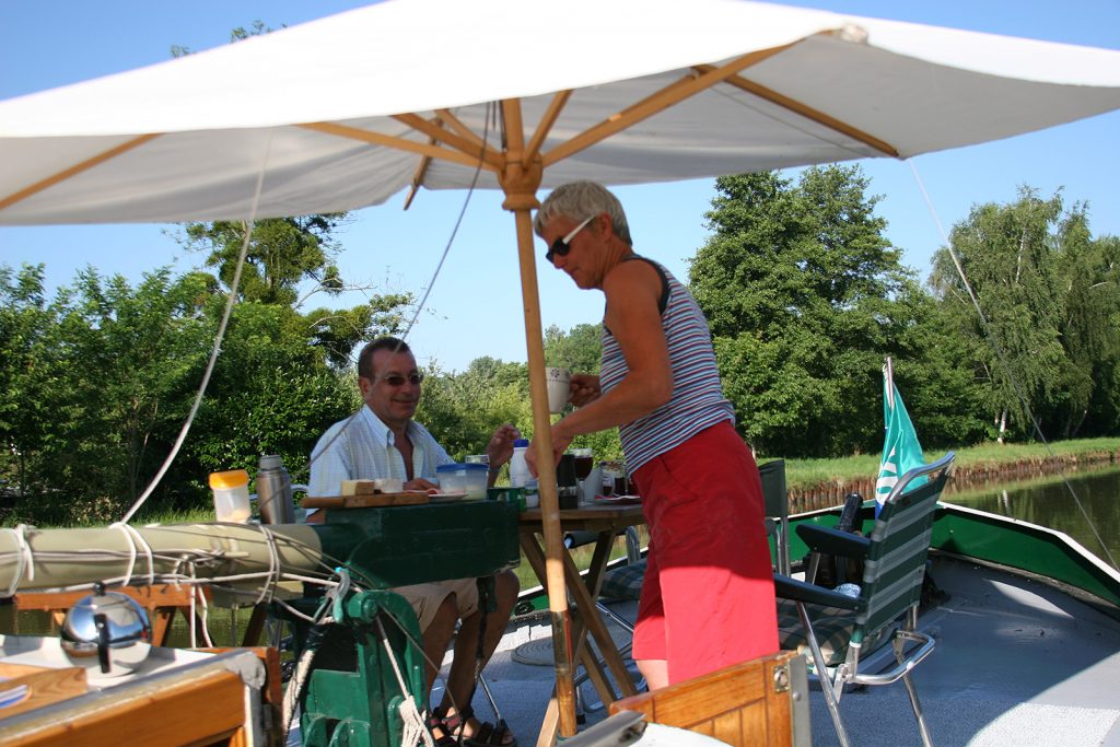 Brunchtime auf dem Vorderdeck