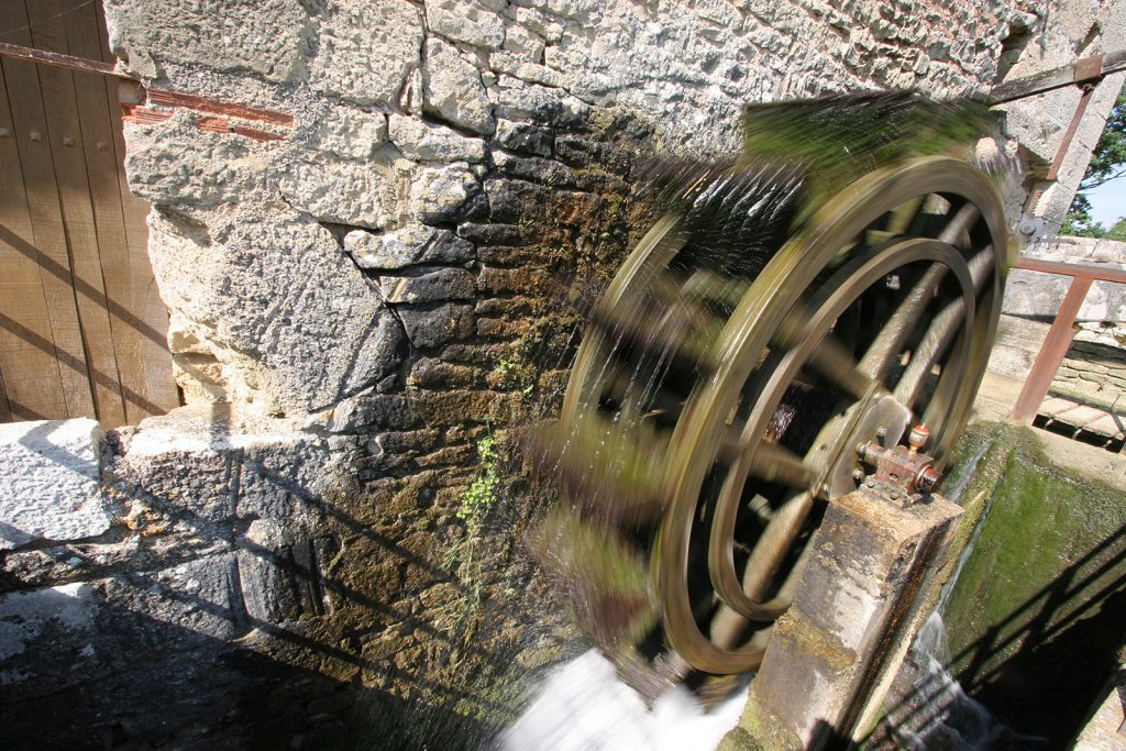 Wasserkraft für einen Schmiedehammer