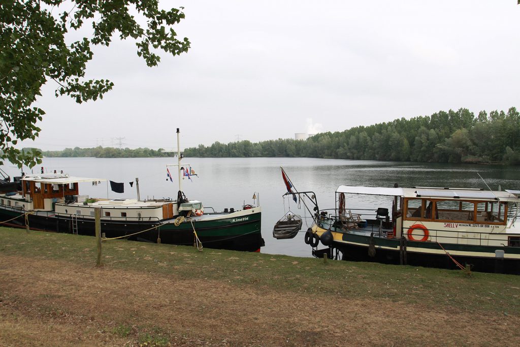 Liegeplatz an einem ehemaligen Baggersee