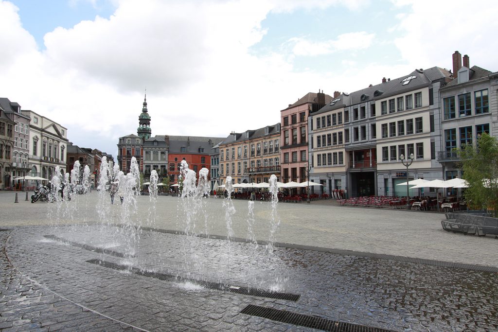 Die Grand-Place von Mons