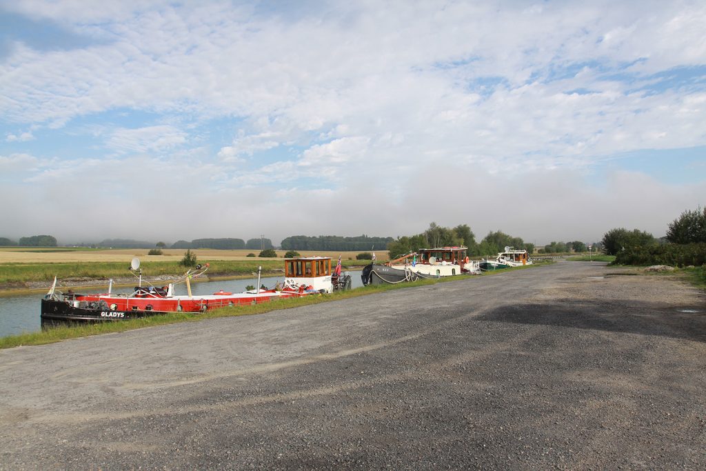 Am Quai des «port public» von Noyon