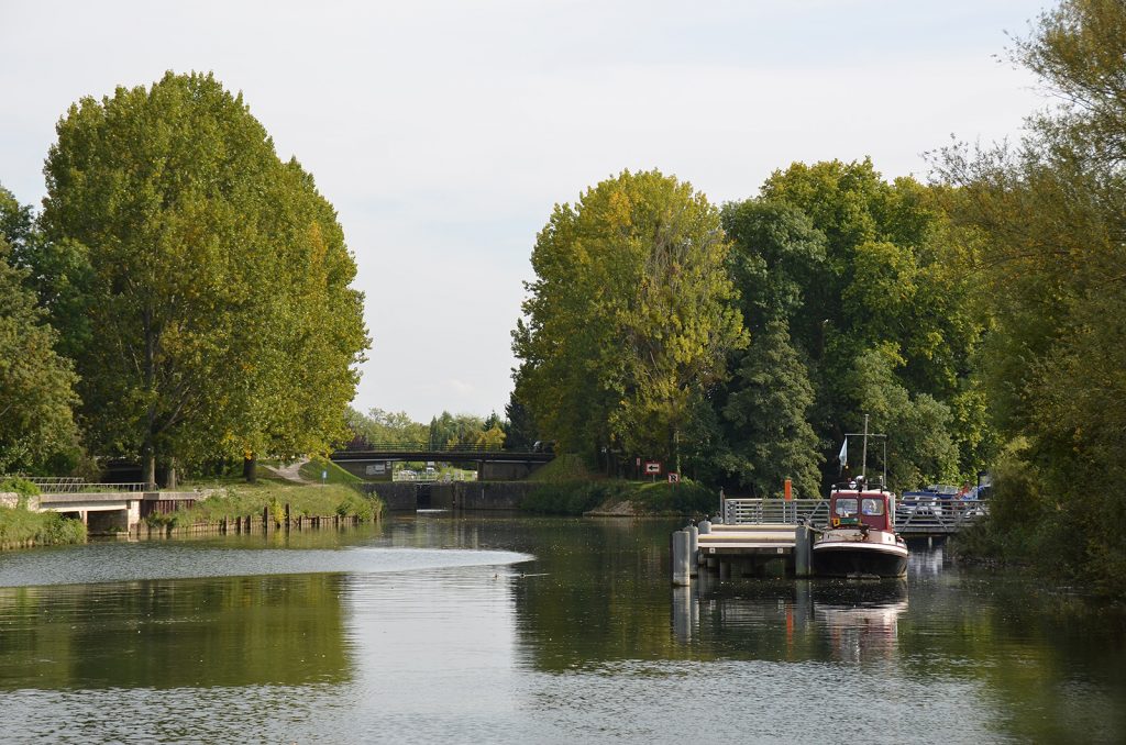 Der Halte fluviale von Moret sur Loing