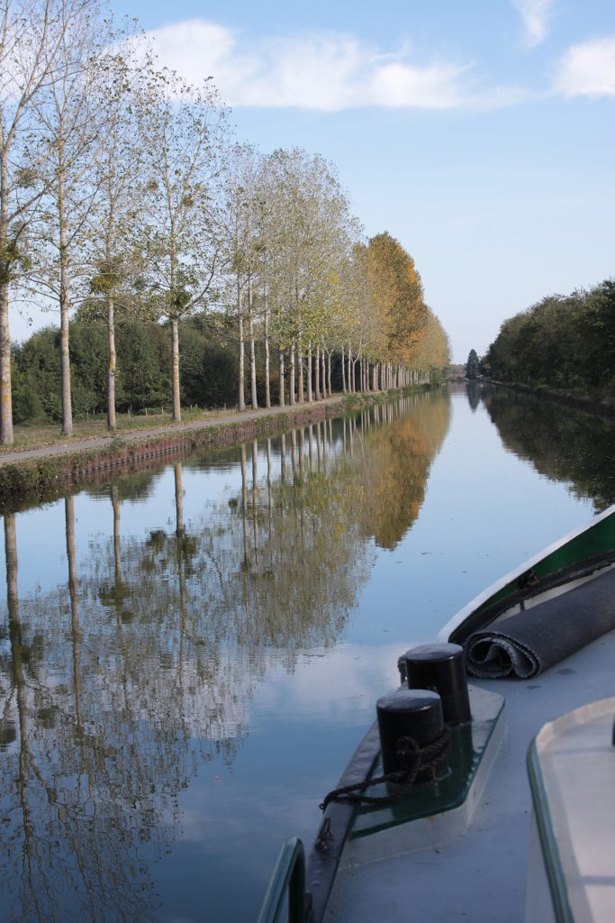 Der herbstliche Canal latéral à la Loire