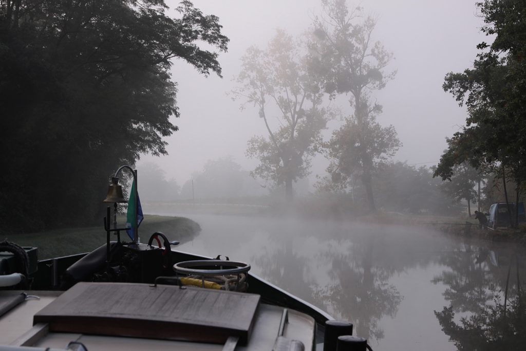 Fahrt im Morgennebel