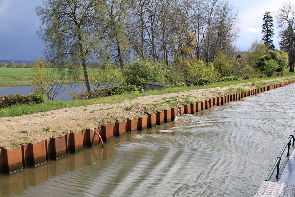 Der Kanal verläuft entlang der Loire