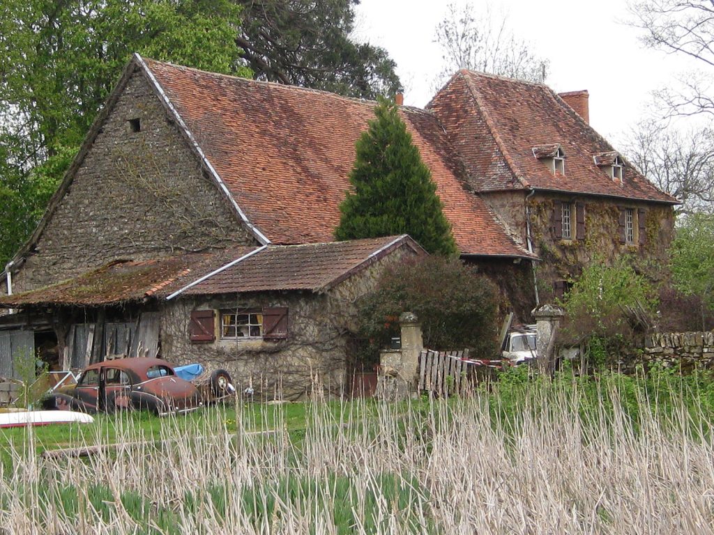 Ein Haus wartet auf Restaurierung