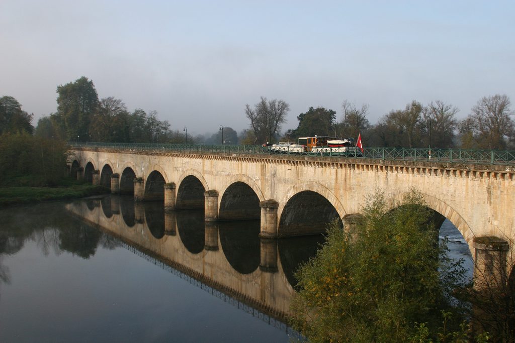 Die Kanalbrücke von Digoin