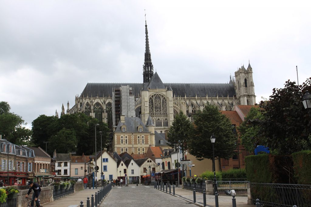 Die riesige Kathedrale von Amiens