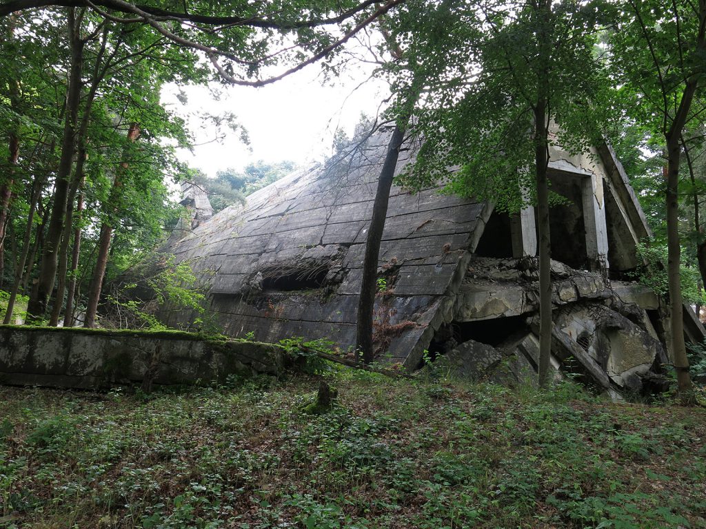 Die gesprengten Bunker des Oberkommandos des Heeres in Wünsdorf