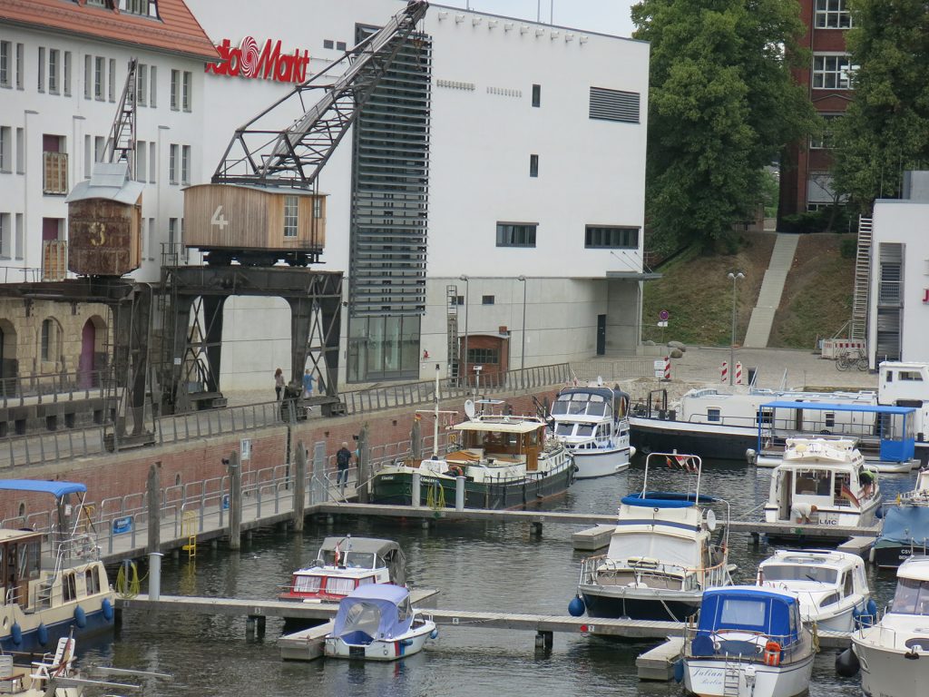 Im Hafen Berlin Tempelhof