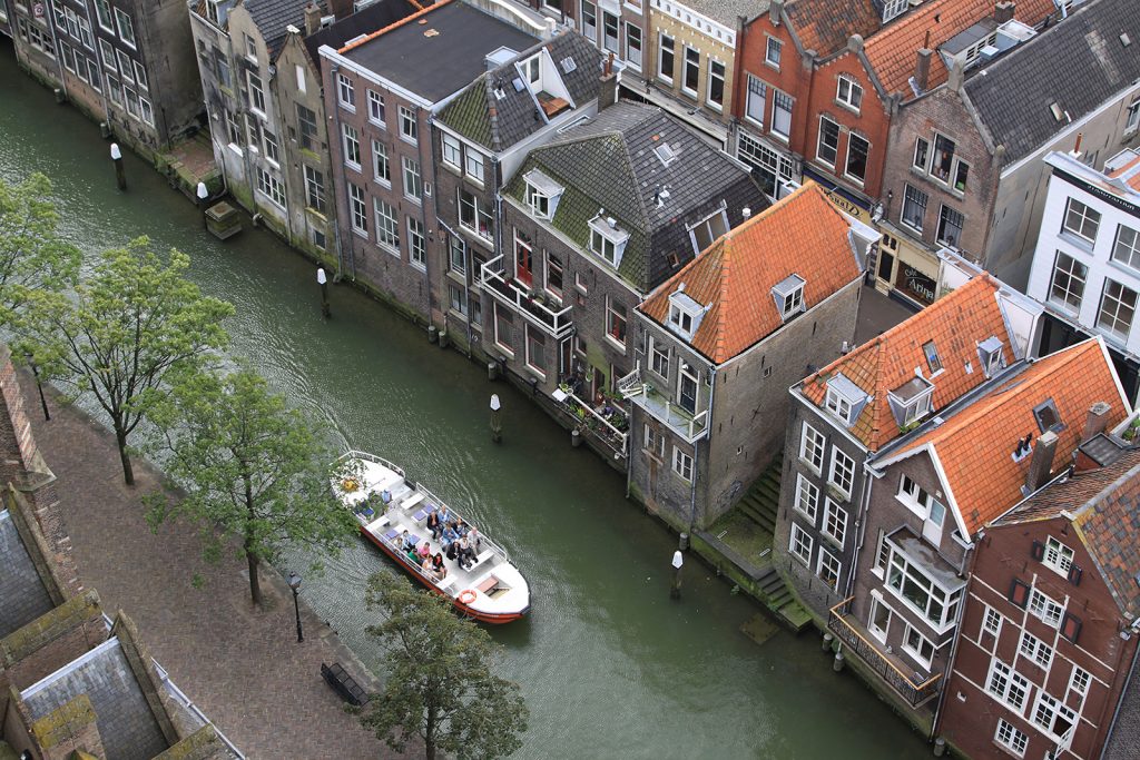 Dieselbe Gracht aus der Vogelperspektive