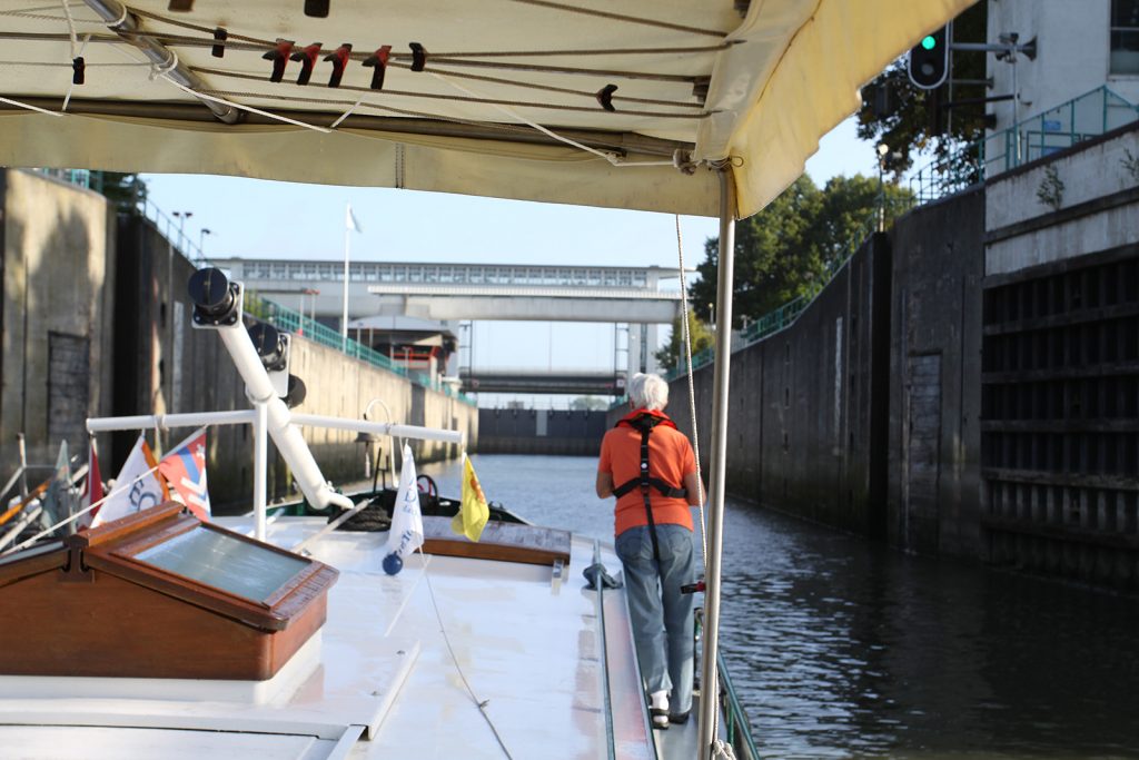 Ganz allein in der Schleuse