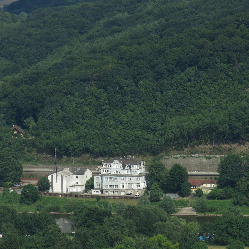 Hotel «Zum Kurfürst» in Porta Westfalica