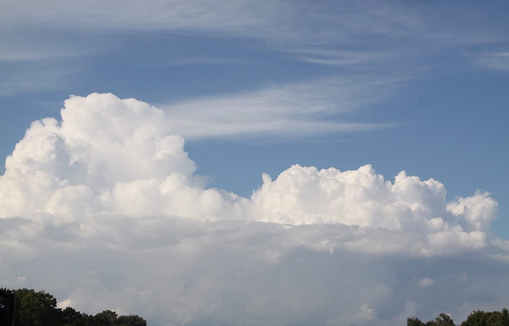 Wolkentürme über Geesthacht