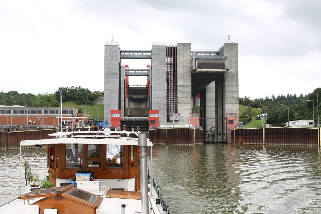 Schiffshebewerk Lüneburg-Scharnebeck (Elbe-Seitenkanal)