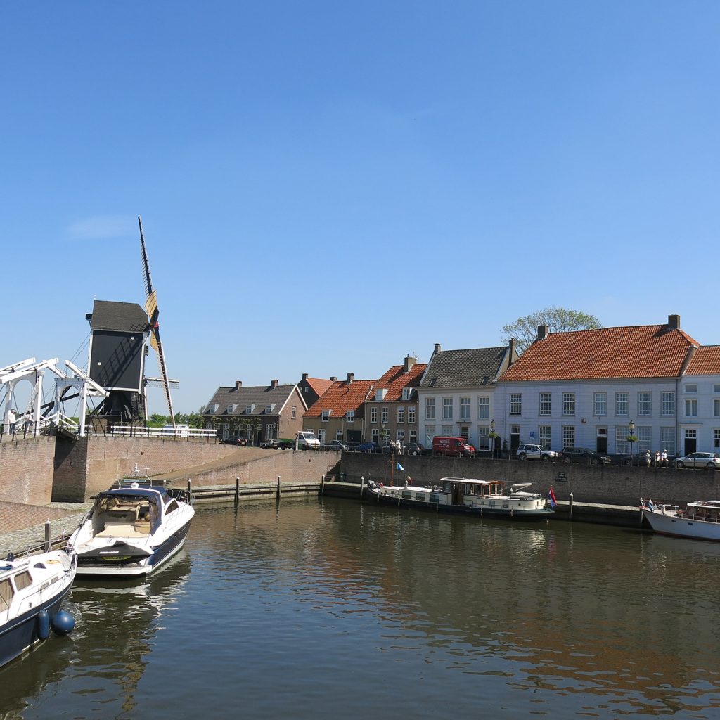 Der Stadthafen Heusden an der Bergse Maas